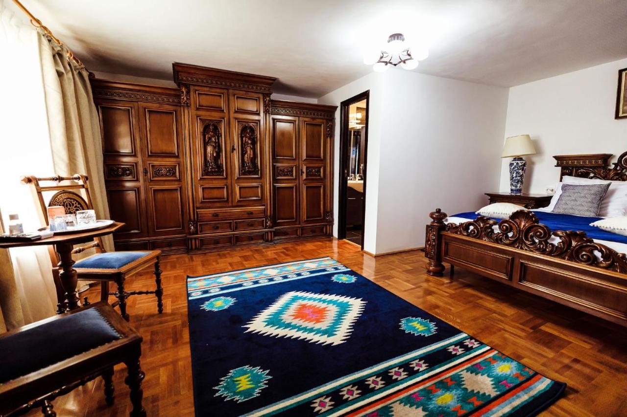 Pensiunea Iris Turcineşti Exterior foto